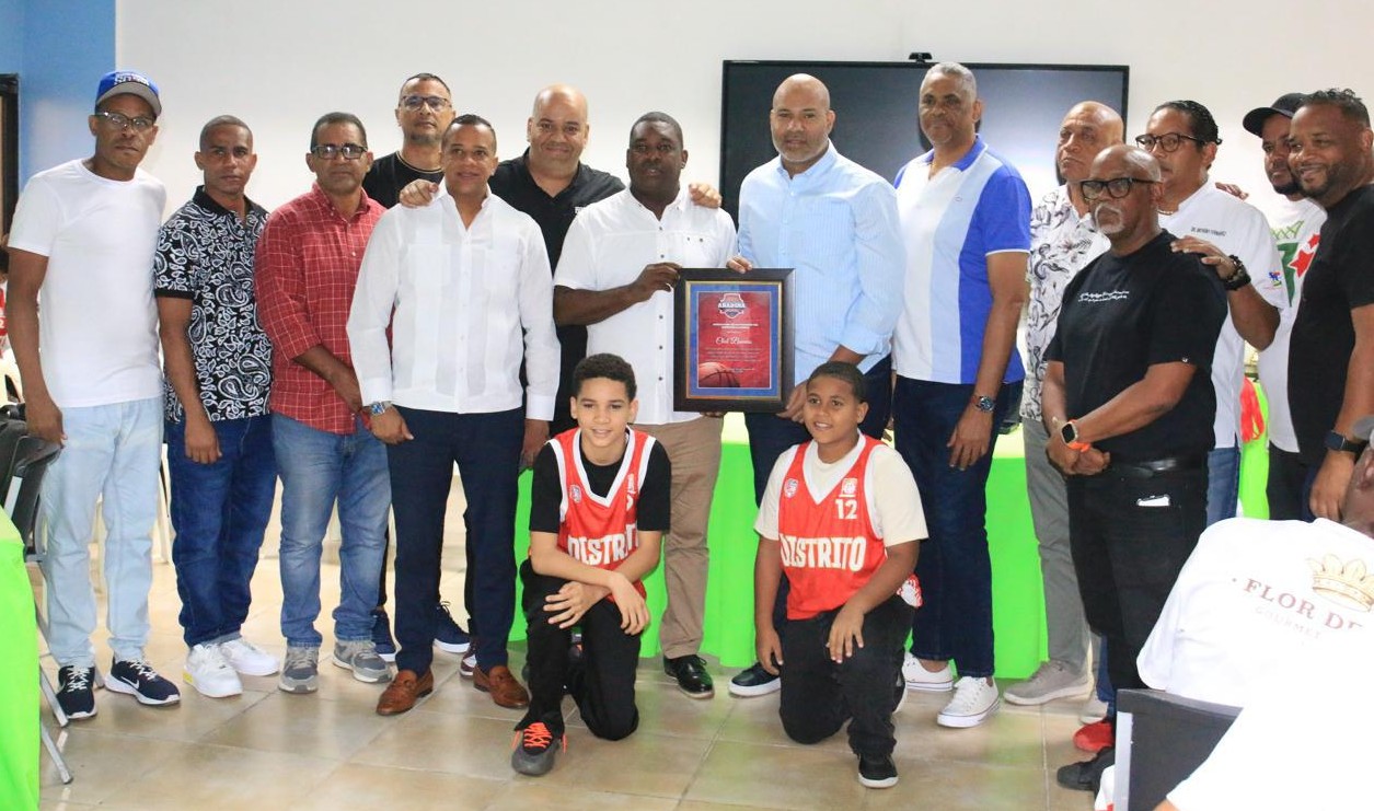 Bameso is recognized as "Club of the Year" in Abadina's annual awards ceremony | De Último Minuto English