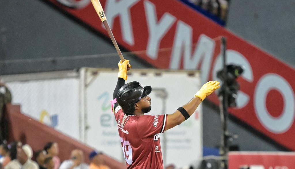 Giants respond strongly and defeat the Eagles 7-3 in SFM | De Último Minuto English