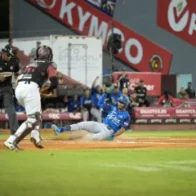 Garcia drives in two and Giants defeat Licey 4-2 to break the tie in the standings | De Último Minuto English