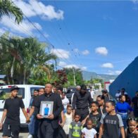 Family of murdered student march in Santiago and demand investigation of other alleged accomplices | De Último Minuto English