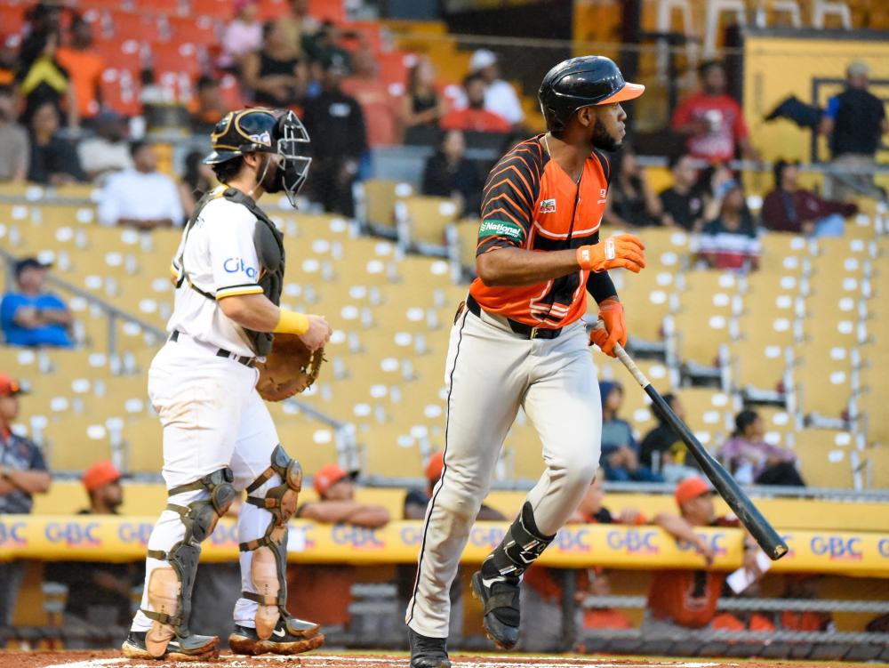 De la Cruz and Celestino break records in Toros' victory | De Último Minuto English