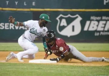 Giants extend their streak to four by defeating the Stars 8-7 in 10 innings | De Último Minuto English