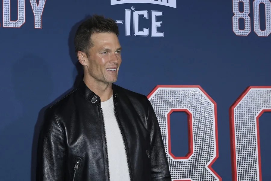 Tom Brady claims that at 48 years old he is in full condition to continue being active in the NFL | De Último Minuto English