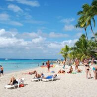 Dominican Republic reaches record number of tourists in December, with more than 900 thousand air arrivals | De Último Minuto English