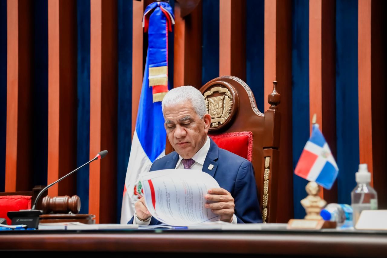 Senate sends the Preliminary Draft Bill for Police Reform to a Special Commission | De Último Minuto English