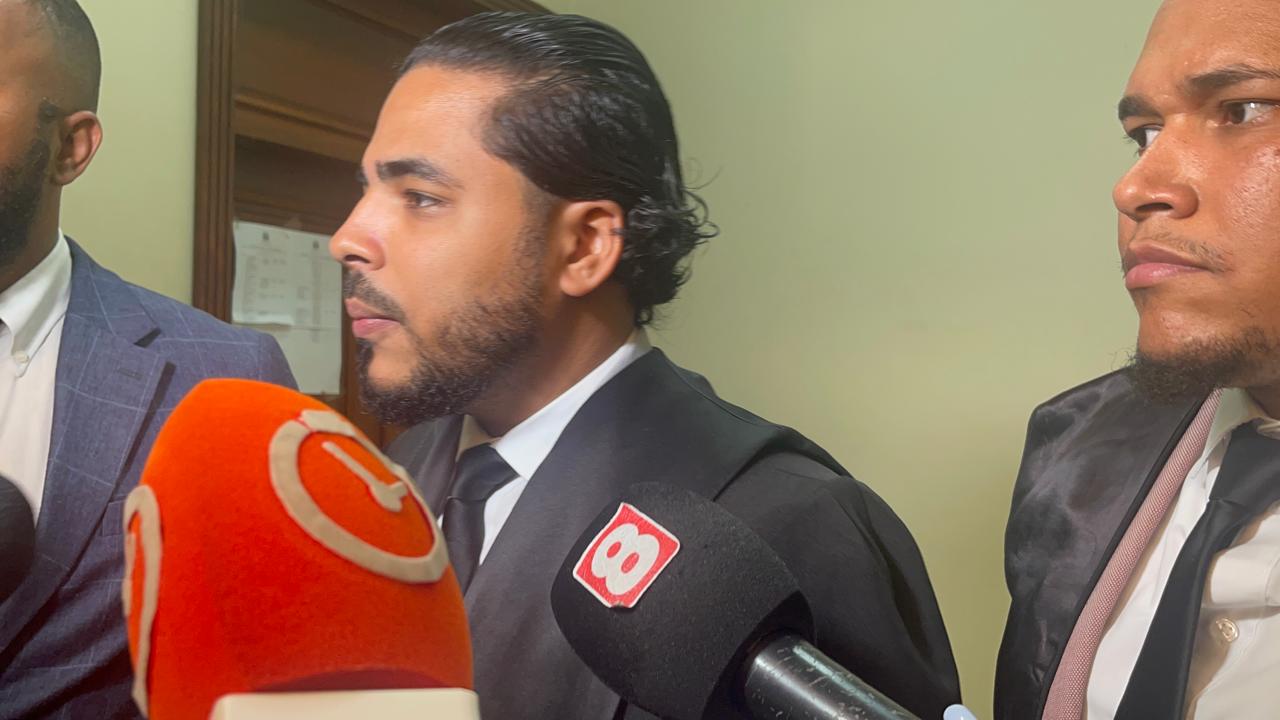 Stephora's lawyers deem the coercion insufficient and demand the inclusion of college directors | De Último Minuto English