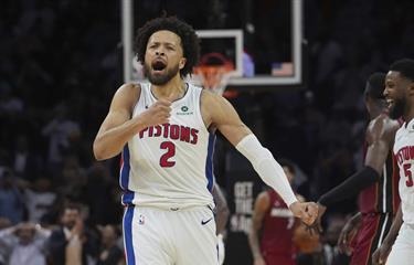 Cunningham leads Detroit, NBA East leader | De Último Minuto English