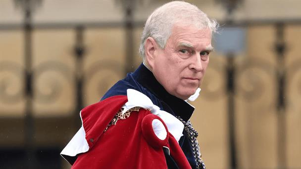 Charles III officially strips his brother Andrew of the Order of the Garter | De Último Minuto English