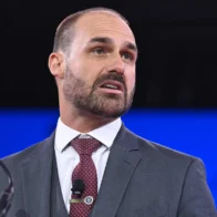 Diplomatic passport canceled for Bolsonaro's son | De Último Minuto English