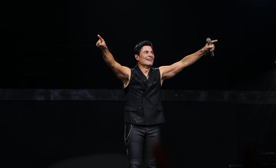 Chayanne concludes successful tour with more than 100 concerts globally | De Último Minuto English
