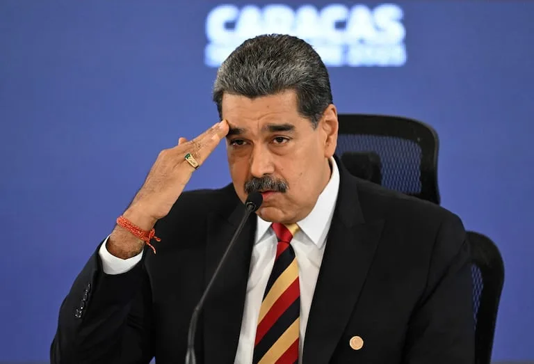 "No" to war, Maduro asks while promising to maintain oil exports after the blockade | De Último Minuto English