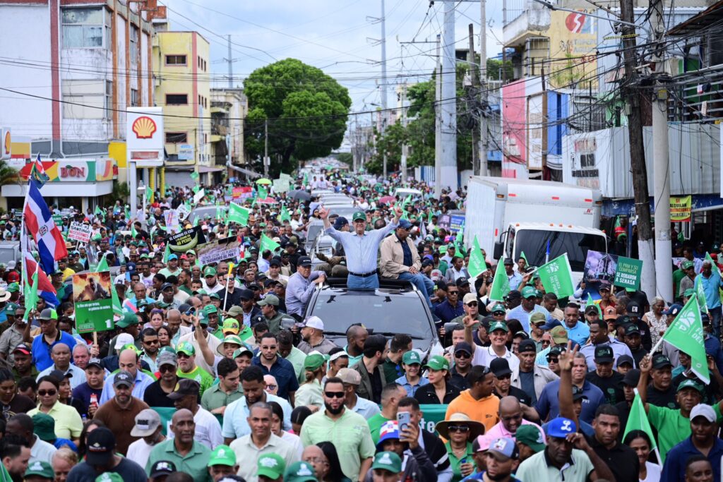 JCE summons Fuerza del Pueblo for alleged premature political propaganda | De Último Minuto English