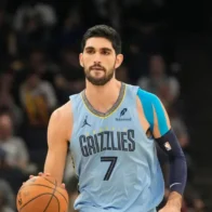 Aldama sets a personal record with 37 points, but Grizzlies squander lead and fall to Wizards | De Último Minuto English