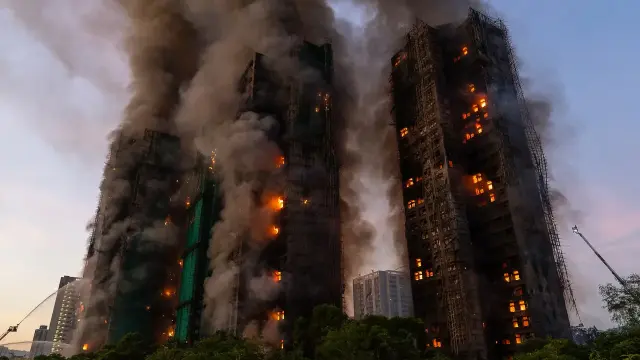 The fire in Hong Kong has already left 151 dead and 13 arrested for reckless homicide | De Último Minuto English