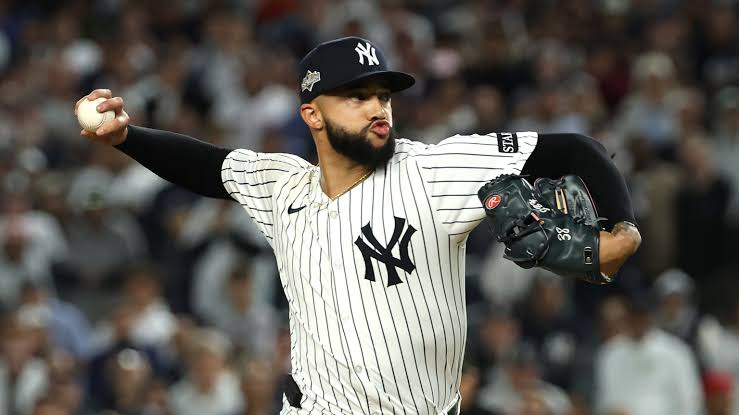 Mets bolster bullpen by agreeing to a three-year deal with reliever Devin Williams | De Último Minuto English
