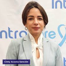 Defense of Cinty Acosta claims she was extorted by Santiago Hazim | De Último Minuto English