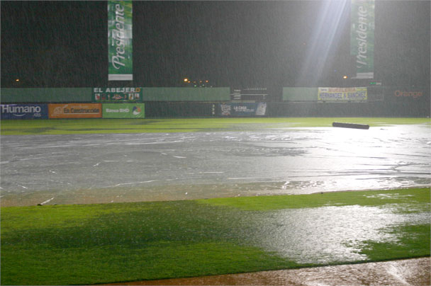 Rains force postponement of game between Águilas Cibaeñas and Toros del Este | De Último Minuto English
