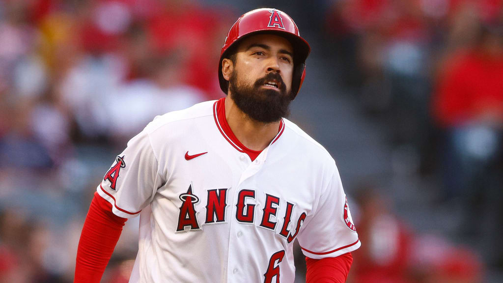 Anthony Rendón will not play in 2026 after restructuring his contract with the Angels | De Último Minuto English