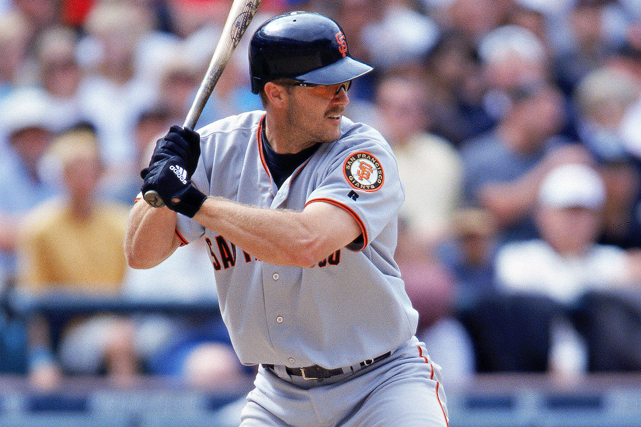 Jeff Kent, the home run leader among second basemen, is elected to the Hall of Fame via the Contemporary Era Committee | De Último Minuto English