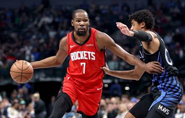 Dismantled Bucks Stun Celtics; Rockets Outlast Clippers in Close Finish | De Último Minuto English