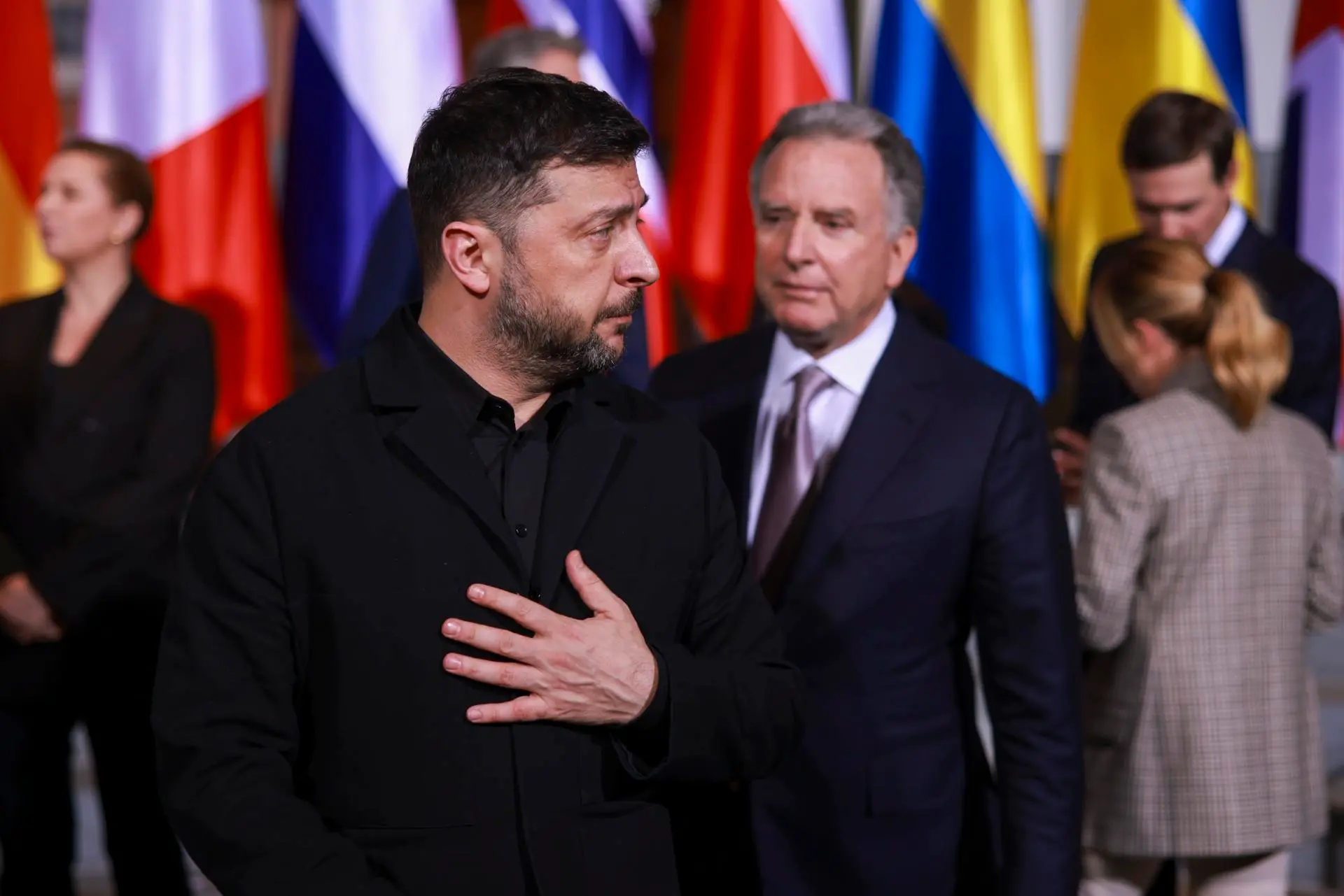 The US addresses with Ukraine the guarantees of a peace with Russia and post-conflict recovery | De Último Minuto English