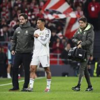 Trent Alexander-Arnold will be out for more than two months due to a quadriceps injury | De Último Minuto English