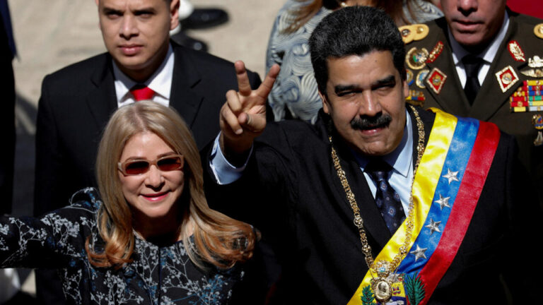 U.S. Attorney General releases formal indictment against Maduro and his wife | De Último Minuto English