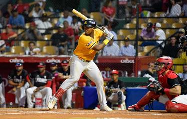 Alberto Rodríguez wins LIDOM Rookie of the Year | De Último Minuto English