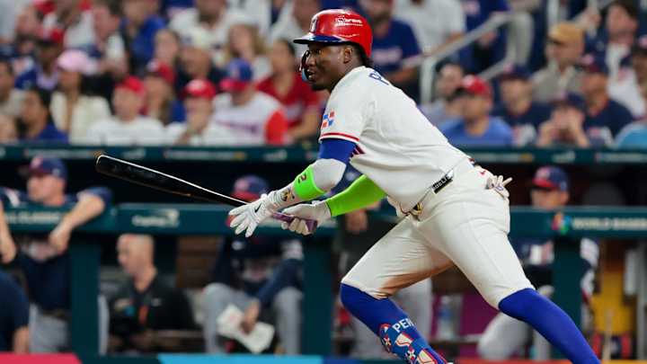 Perdomo leaves behind the controversy of the Classic and reunites with umpire Cory Blaser | De Último Minuto English