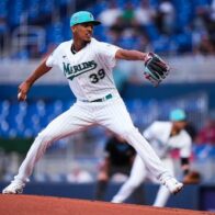 Eury Pérez ties his mark and leads Marlins' comeback over Rockies | De Último Minuto English