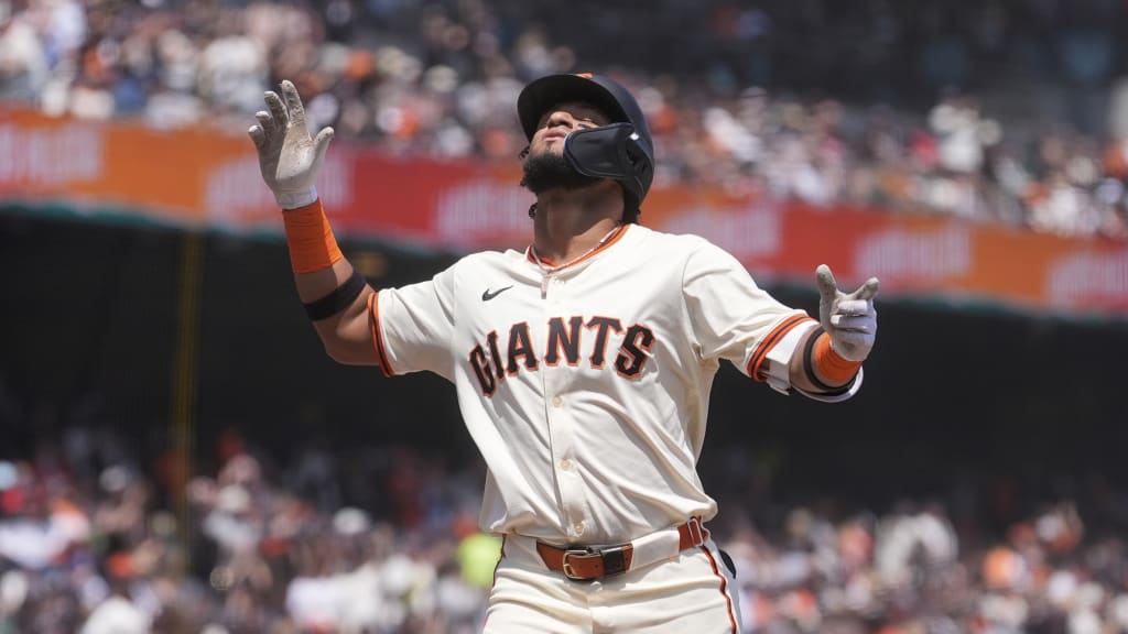 Brewers acquire Luis Matos from the Giants to bolster their offense | De Último Minuto English