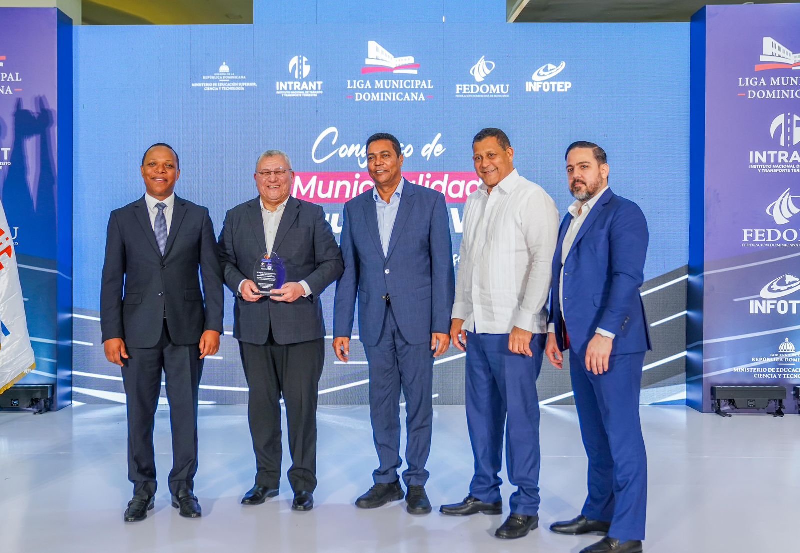 INTRANT, LMD, and Fedomu promote actions to strengthen road safety in municipalities | De Último Minuto English