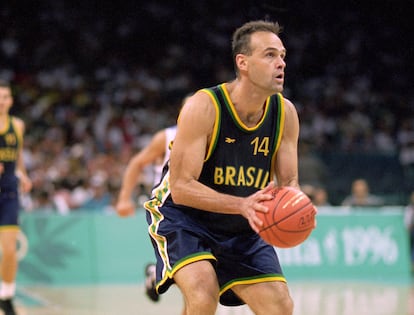 Oscar Schmidt, one of basketball's all-time leading scorers, dies at 68 | De Último Minuto English