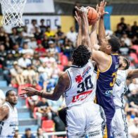 Mariners spoil Heroes' debut with buzzer-beating triple | De Último Minuto English