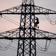 España y otros cuatro países europeos piden a la UE un nuevo impuesto a las energéticas | De Último Minuto English