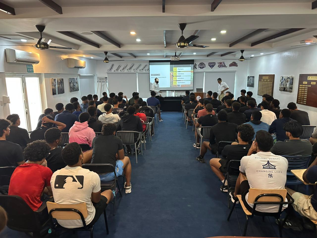 Yankees prospects receive integrity and leadership talk in Boca Chica | De Último Minuto English