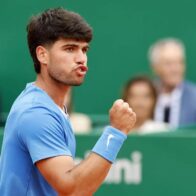 Alcaraz avanza a la final de Montecarlo y se cita con Sinner con el título y el número uno en juego | De Último Minuto English