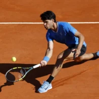 Alcaraz avanza a semifinales de Montecarlo tras ganar a Bublik y llega a los 300 triunfos en el circuito | De Último Minuto English