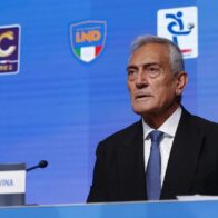 Renuncia el presidente del fútbol italiano tras fracaso rumbo al Mundial | De Último Minuto English