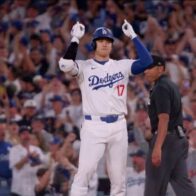 Ohtani extends streak to 52 games reaching base and stalks second historic place of the Dodgers | De Último Minuto English