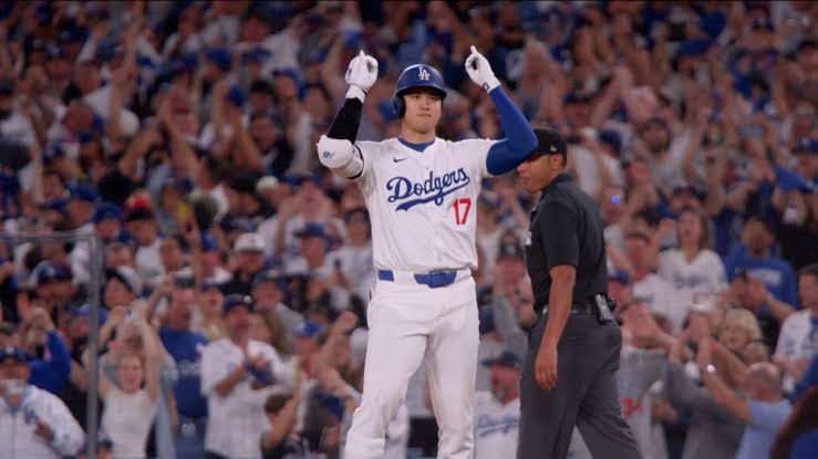 Ohtani extends streak to 52 games reaching base and stalks second historic place of the Dodgers | De Último Minuto English