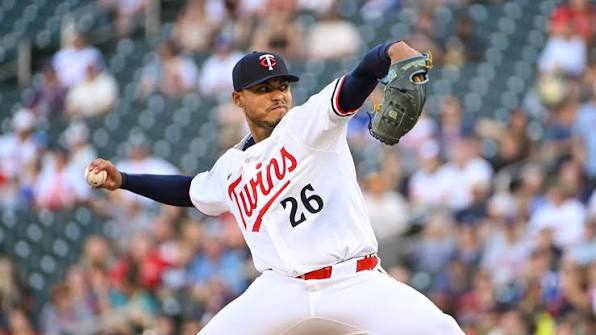 Brillante apertura de Taj Bradley evita la barrida de los Mellizos en Kansas City | De Último Minuto English