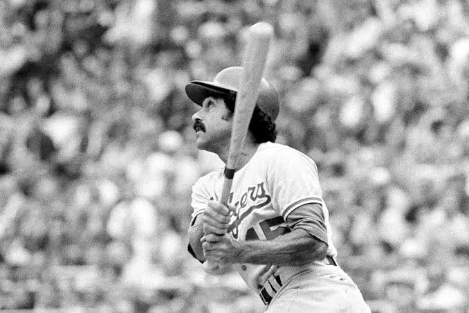 Fallece Davey Lopes, leyenda de los Dodgers y maestro del robo de bases, a los 80 años | De Último Minuto English