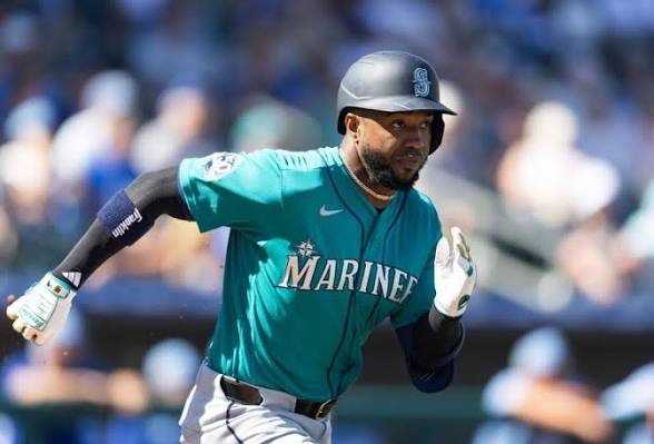 Marineros colocan a Víctor Robles en lista de lesionados por 10 días | De Último Minuto English