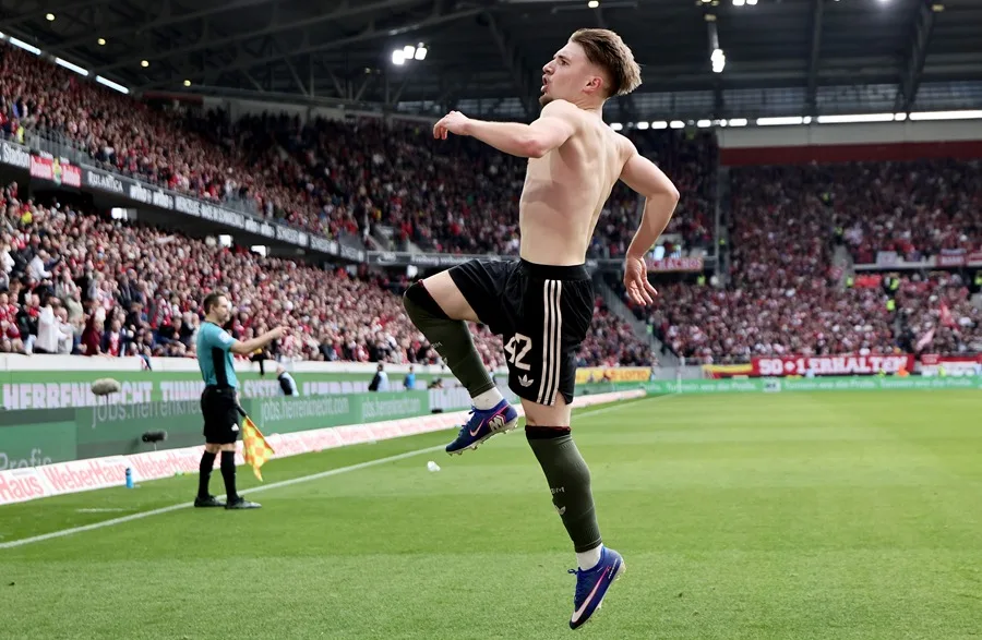 El delantero Lennart Karl sufre una rotura fibrilar en el muslo y es baja con el Bayern de Múnich | De Último Minuto English