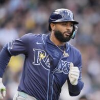 Junior Caminero conecta su segundo jonrón y lidera triunfo de Tampa Bay Rays en su regreso al Tropicana Field | De Último Minuto English