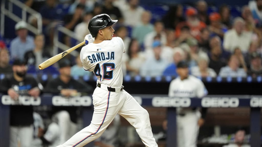 Sanoja y Caissie lideran triunfo de Marlins para dividir serie ante Rojos | De Último Minuto English