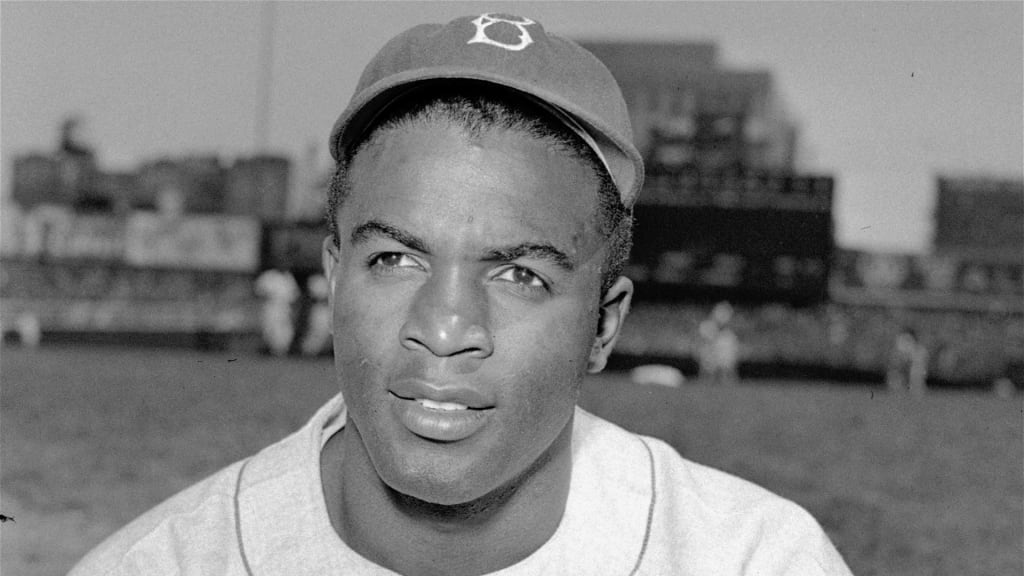 MLB honors Jackie Robinson's legacy on his day | De Último Minuto English