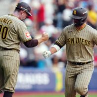 Padres rally against the Diamondbacks and strike first in the Mexico City Series | De Último Minuto English
