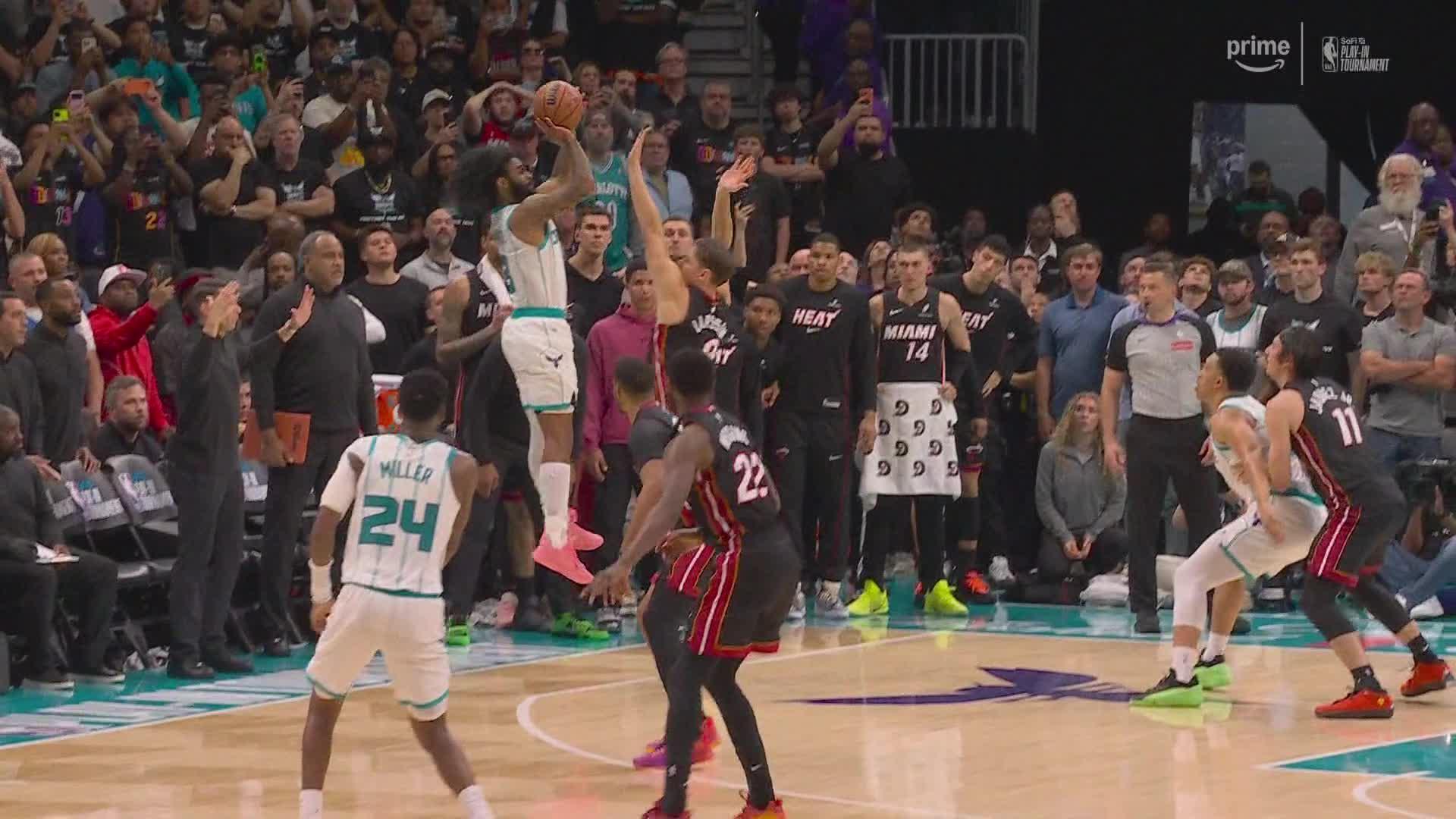 Hornets beat Heat in dramatic duel and are one step away from playoffs; | De Último Minuto English